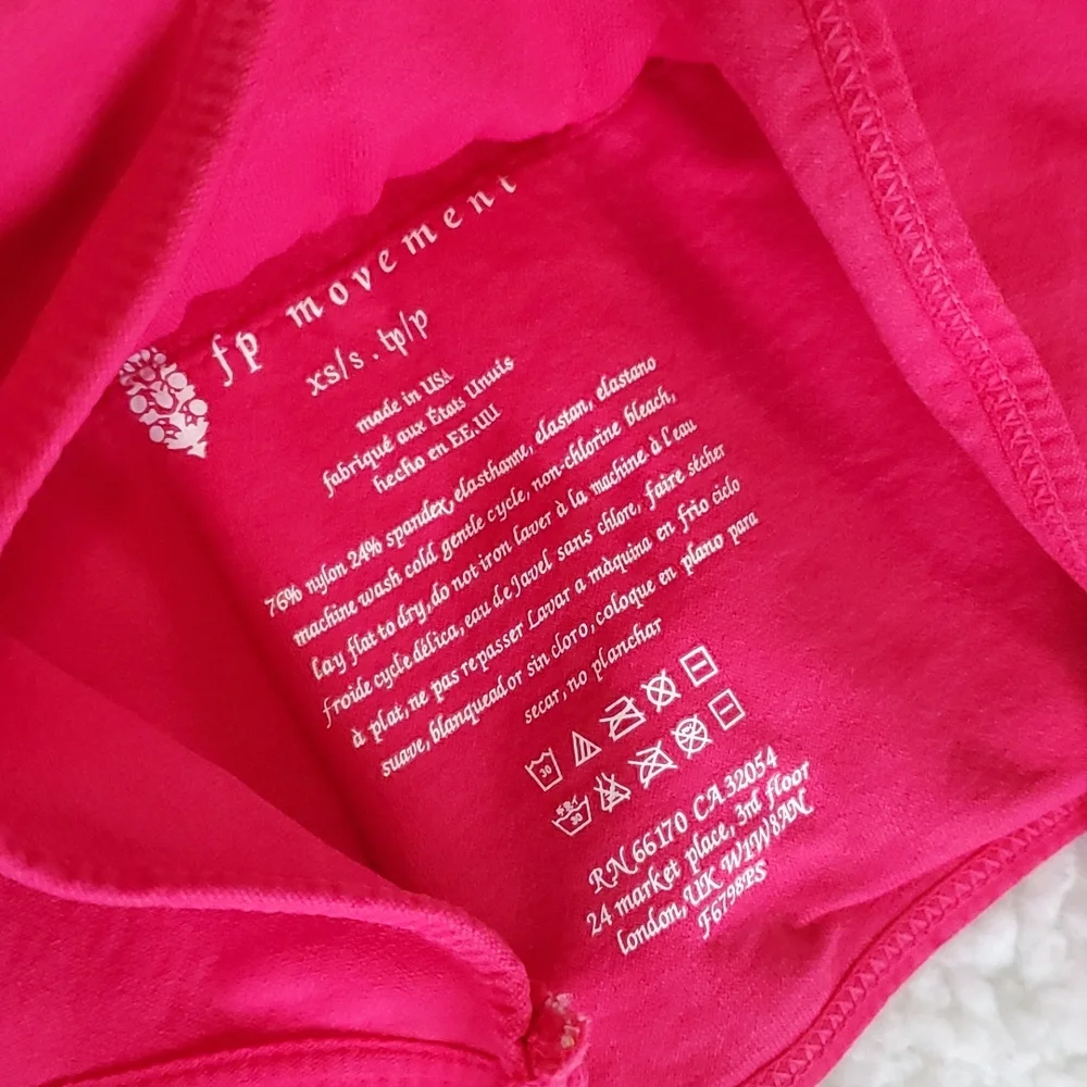 Free People Good Karma Crop bright pink - Picture 11 of 12